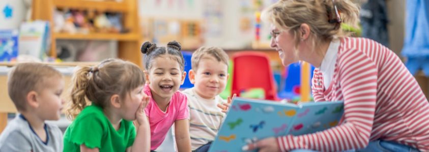 Entretien avec une auxiliaire de puériculture qui revient sur sa première rentrée